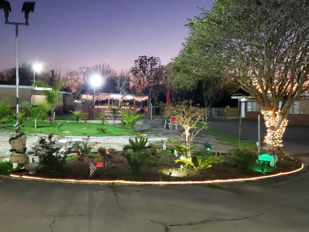 Gulf Crest Motel Фрийпорт Екстериор снимка